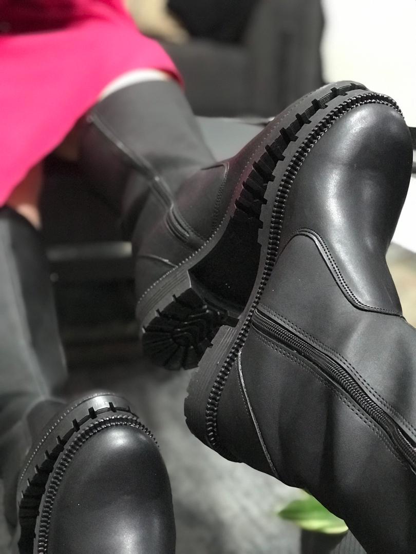 چکمه پشت بند